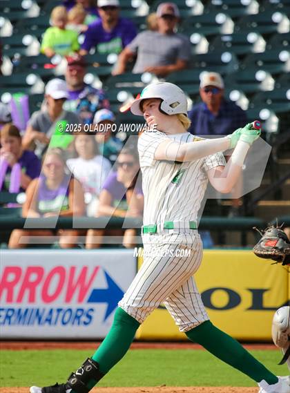 Thumbnail 1 in Overton vs. Collinsville (UIL Baseball 2A D2 Final) photogallery.