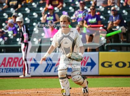 Thumbnail 1 in Overton vs. Collinsville (UIL Baseball 2A D2 Final) photogallery.