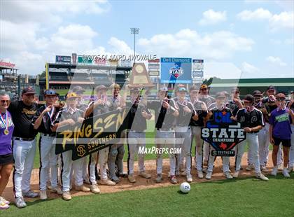 Thumbnail 1 in Overton vs. Collinsville (UIL Baseball 2A D2 Final) photogallery.