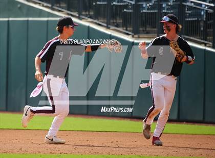 Thumbnail 3 in Overton vs. Collinsville (UIL Baseball 2A D2 Final) photogallery.