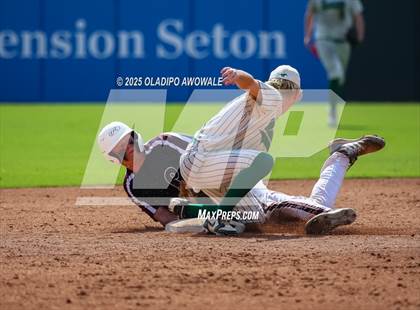 Thumbnail 2 in Overton vs. Collinsville (UIL Baseball 2A D2 Final) photogallery.