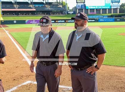 Thumbnail 2 in Overton vs. Collinsville (UIL Baseball 2A D2 Final) photogallery.