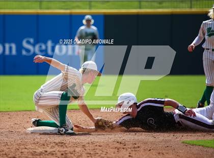Thumbnail 1 in Overton vs. Collinsville (UIL Baseball 2A D2 Final) photogallery.