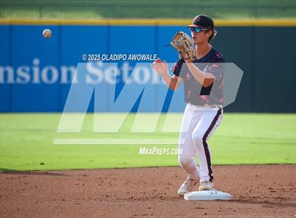 Thumbnail 2 in Overton vs. Collinsville (UIL Baseball 2A D2 Final) photogallery.