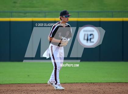 Thumbnail 2 in Overton vs. Collinsville (UIL Baseball 2A D2 Final) photogallery.