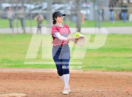 Thumbnail 3 in Scripps Ranch vs. Westview (Cougar Classic) photogallery.