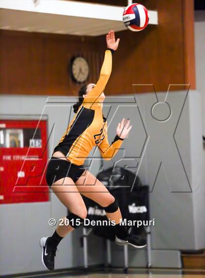 Thumbnail 3 in Bishop O'Dowd vs. Miramonte (CIF NCS D3 2nd Round) photogallery.