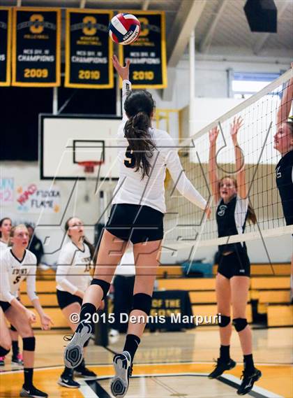 Thumbnail 2 in Bishop O'Dowd vs. Miramonte (CIF NCS D3 2nd Round) photogallery.