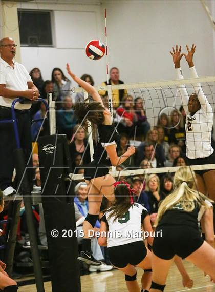Thumbnail 2 in Bishop O'Dowd vs. Miramonte (CIF NCS D3 2nd Round) photogallery.