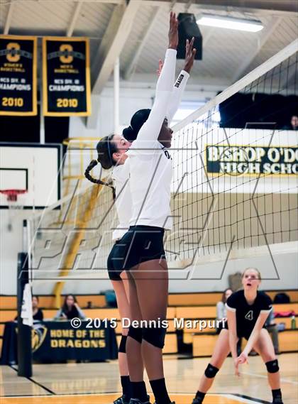 Thumbnail 3 in Bishop O'Dowd vs. Miramonte (CIF NCS D3 2nd Round) photogallery.