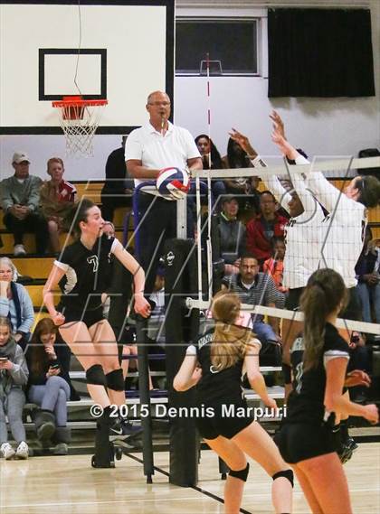 Thumbnail 3 in Bishop O'Dowd vs. Miramonte (CIF NCS D3 2nd Round) photogallery.