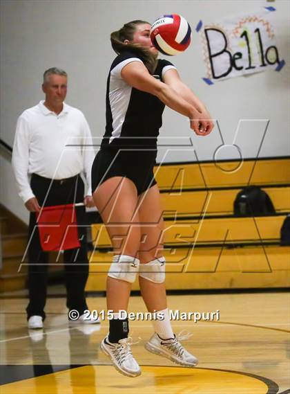 Thumbnail 3 in Bishop O'Dowd vs. Miramonte (CIF NCS D3 2nd Round) photogallery.
