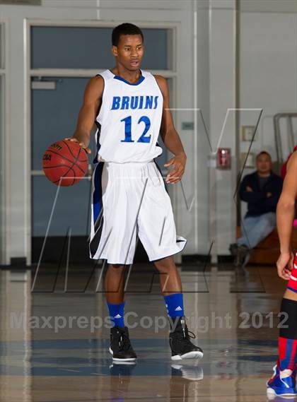 Thumbnail 2 in East Union vs. Bear Creek (Bruin Shootout) photogallery.