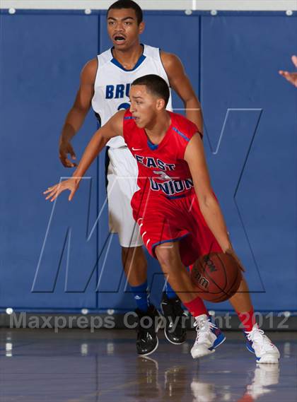Thumbnail 3 in East Union vs. Bear Creek (Bruin Shootout) photogallery.