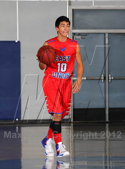 Thumbnail 2 in East Union vs. Bear Creek (Bruin Shootout) photogallery.