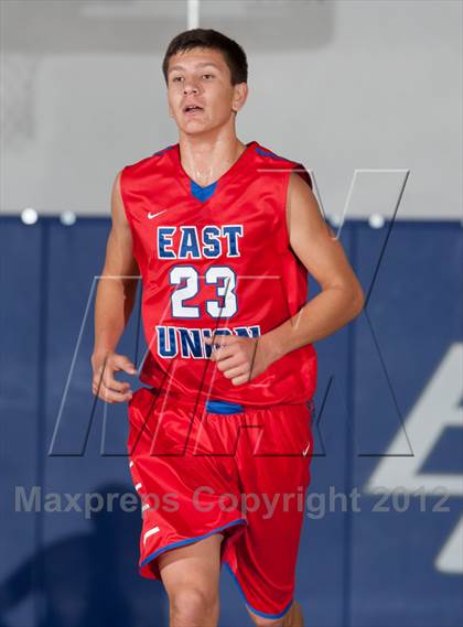 Thumbnail 2 in East Union vs. Bear Creek (Bruin Shootout) photogallery.