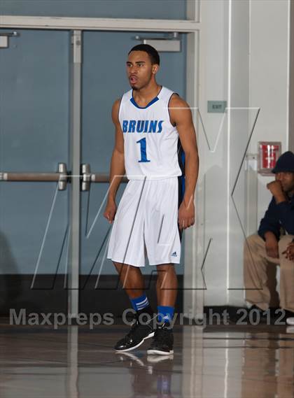 Thumbnail 1 in East Union vs. Bear Creek (Bruin Shootout) photogallery.