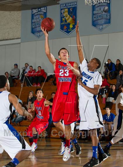 Thumbnail 1 in East Union vs. Bear Creek (Bruin Shootout) photogallery.