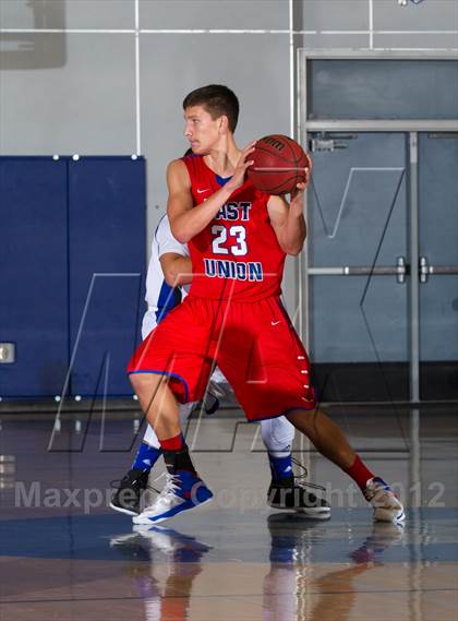 Thumbnail 2 in East Union vs. Bear Creek (Bruin Shootout) photogallery.