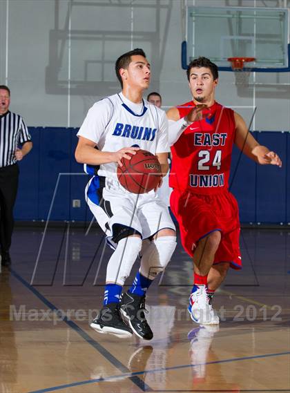 Thumbnail 1 in East Union vs. Bear Creek (Bruin Shootout) photogallery.