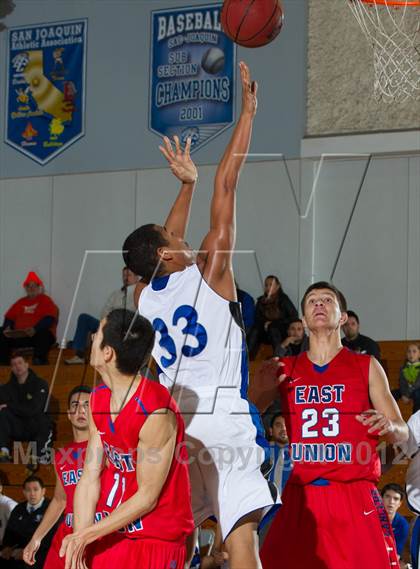 Thumbnail 1 in East Union vs. Bear Creek (Bruin Shootout) photogallery.