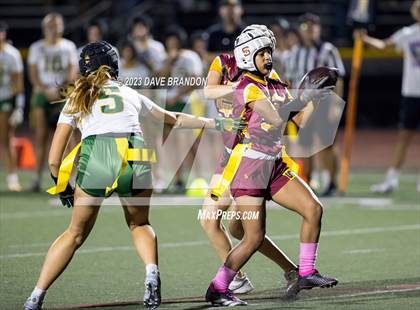 Thumbnail 2 in Royal @ Simi Valley photogallery.