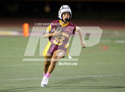 Thumbnail 2 in Royal @ Simi Valley photogallery.