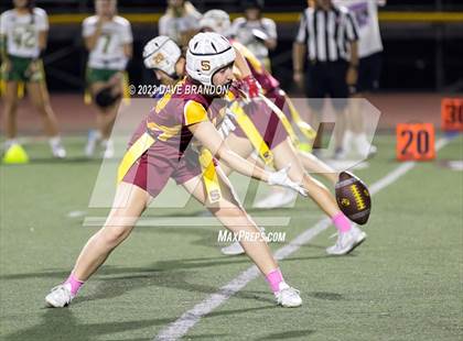 Thumbnail 3 in Royal @ Simi Valley photogallery.