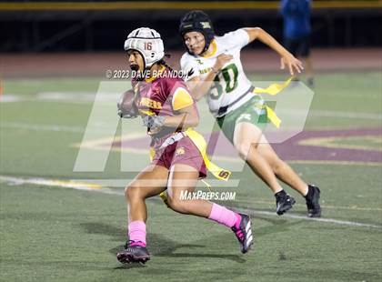 Thumbnail 2 in Royal @ Simi Valley photogallery.