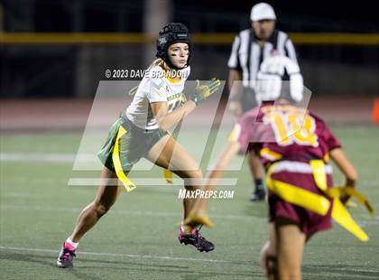 Thumbnail 1 in Royal @ Simi Valley photogallery.