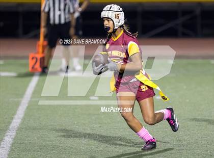 Thumbnail 1 in Royal @ Simi Valley photogallery.