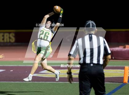 Thumbnail 3 in Royal @ Simi Valley photogallery.