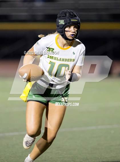 Thumbnail 1 in Royal @ Simi Valley photogallery.