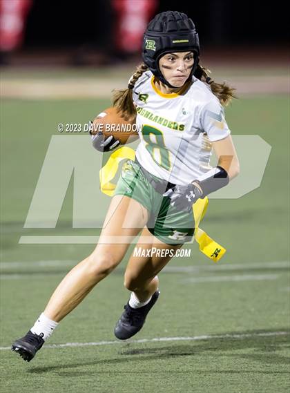 Thumbnail 1 in Royal @ Simi Valley photogallery.