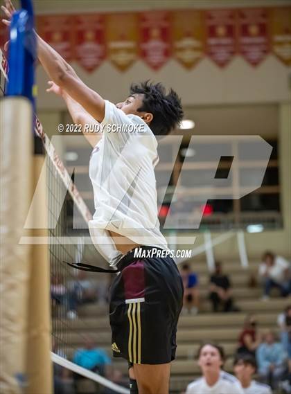 Thumbnail 1 in Bishop's vs. Francis Parker (CIF SDS D1 Championship) photogallery.