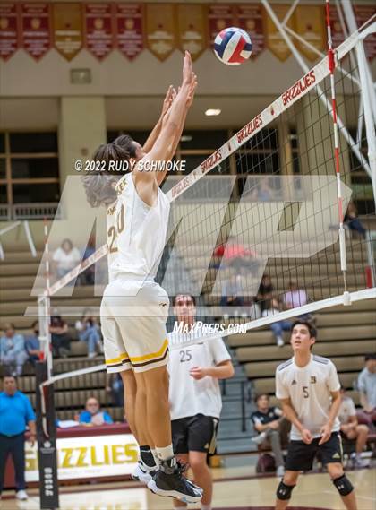 Thumbnail 1 in Bishop's vs. Francis Parker (CIF SDS D1 Championship) photogallery.