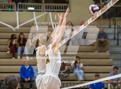 Thumbnail 2 in Bishop's vs. Francis Parker (CIF SDS D1 Championship) photogallery.