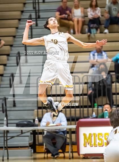Thumbnail 3 in Bishop's vs. Francis Parker (CIF SDS D1 Championship) photogallery.