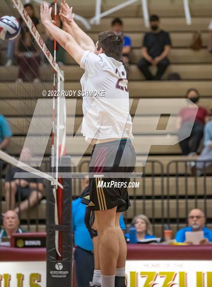 Thumbnail 1 in Bishop's vs. Francis Parker (CIF SDS D1 Championship) photogallery.