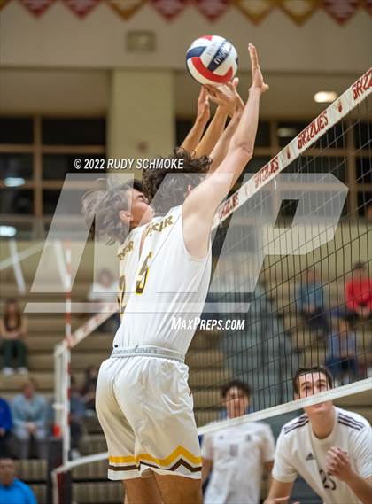 Thumbnail 2 in Bishop's vs. Francis Parker (CIF SDS D1 Championship) photogallery.
