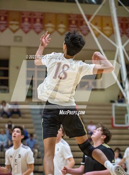 Thumbnail 1 in Bishop's vs. Francis Parker (CIF SDS D1 Championship) photogallery.