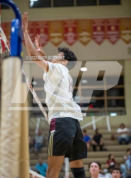 Thumbnail 3 in Bishop's vs. Francis Parker (CIF SDS D1 Championship) photogallery.