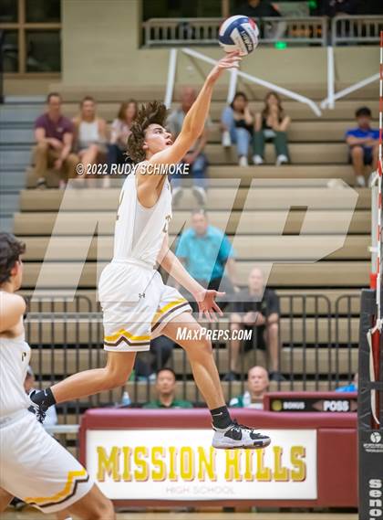 Thumbnail 3 in Bishop's vs. Francis Parker (CIF SDS D1 Championship) photogallery.