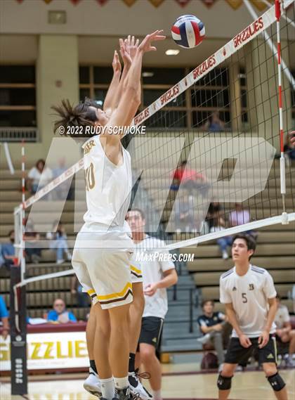 Thumbnail 3 in Bishop's vs. Francis Parker (CIF SDS D1 Championship) photogallery.
