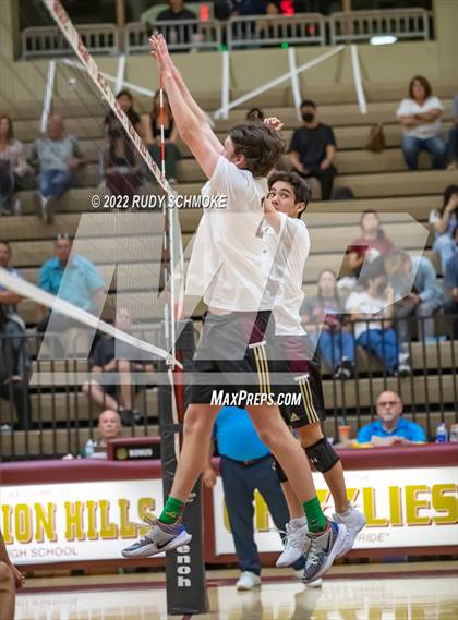 Thumbnail 1 in Bishop's vs. Francis Parker (CIF SDS D1 Championship) photogallery.