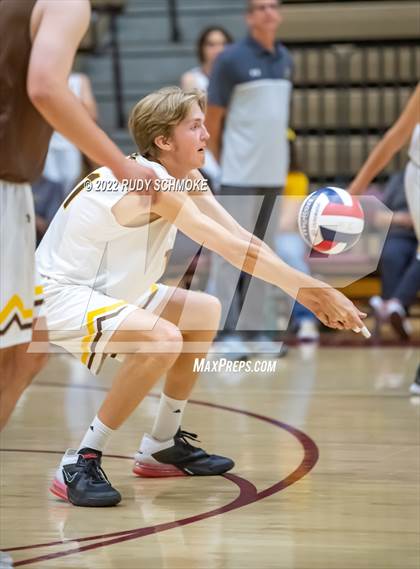 Thumbnail 2 in Bishop's vs. Francis Parker (CIF SDS D1 Championship) photogallery.