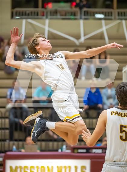 Thumbnail 3 in Bishop's vs. Francis Parker (CIF SDS D1 Championship) photogallery.