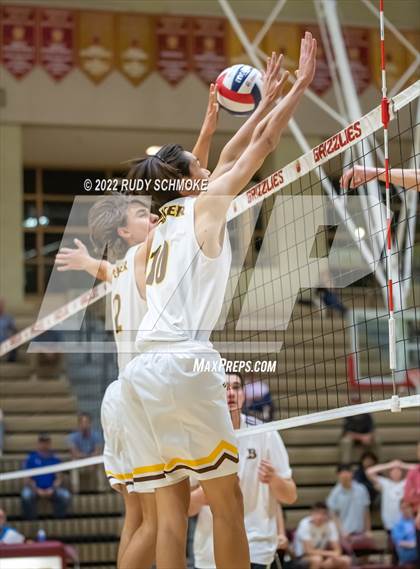 Thumbnail 3 in Bishop's vs. Francis Parker (CIF SDS D1 Championship) photogallery.
