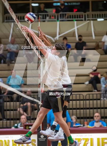 Thumbnail 3 in Bishop's vs. Francis Parker (CIF SDS D1 Championship) photogallery.