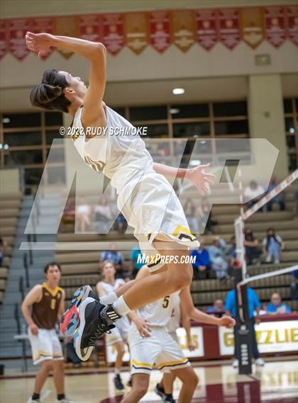 Thumbnail 3 in Bishop's vs. Francis Parker (CIF SDS D1 Championship) photogallery.